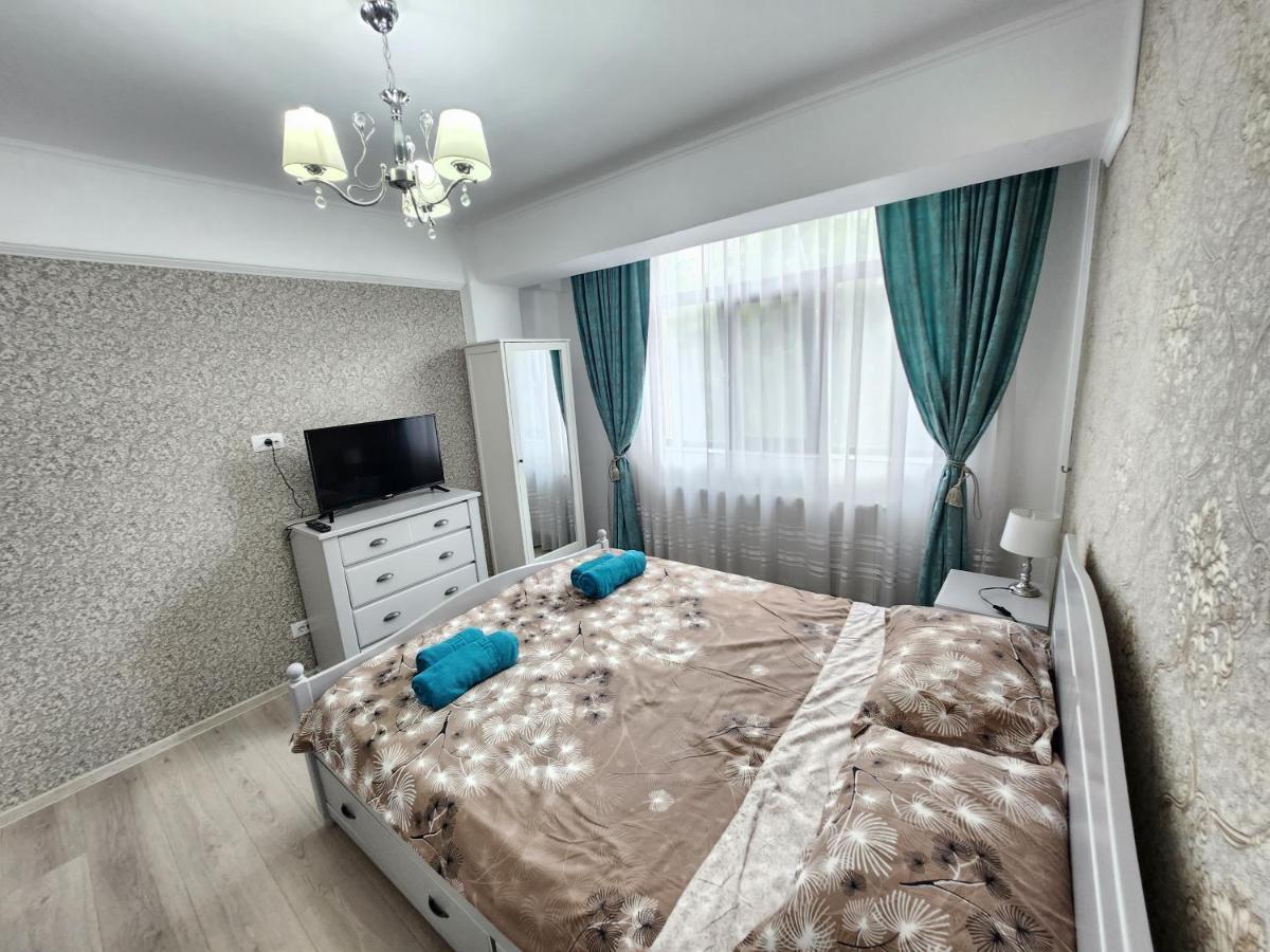 Boutique City Retreats Apartments Iasi Bagian luar foto