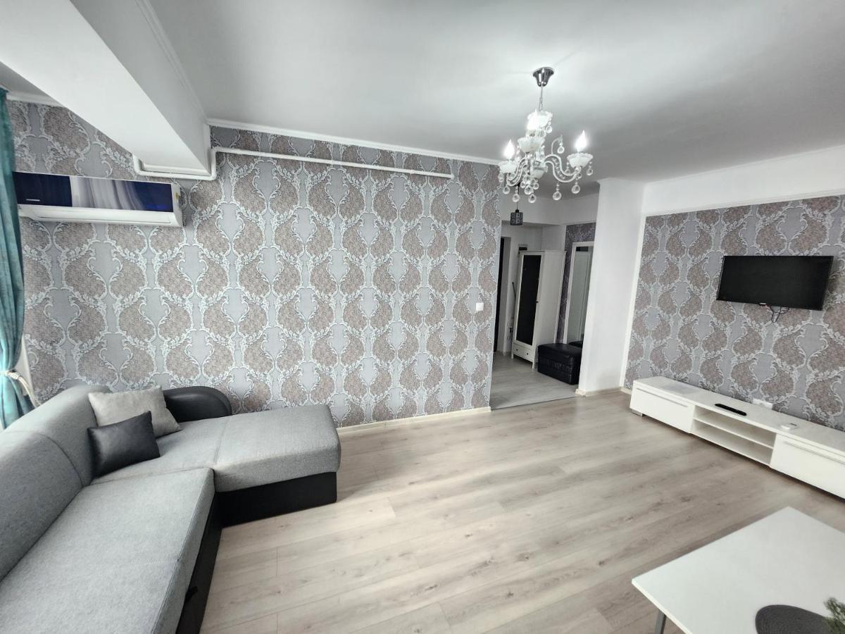 Boutique City Retreats Apartments Iasi Bagian luar foto