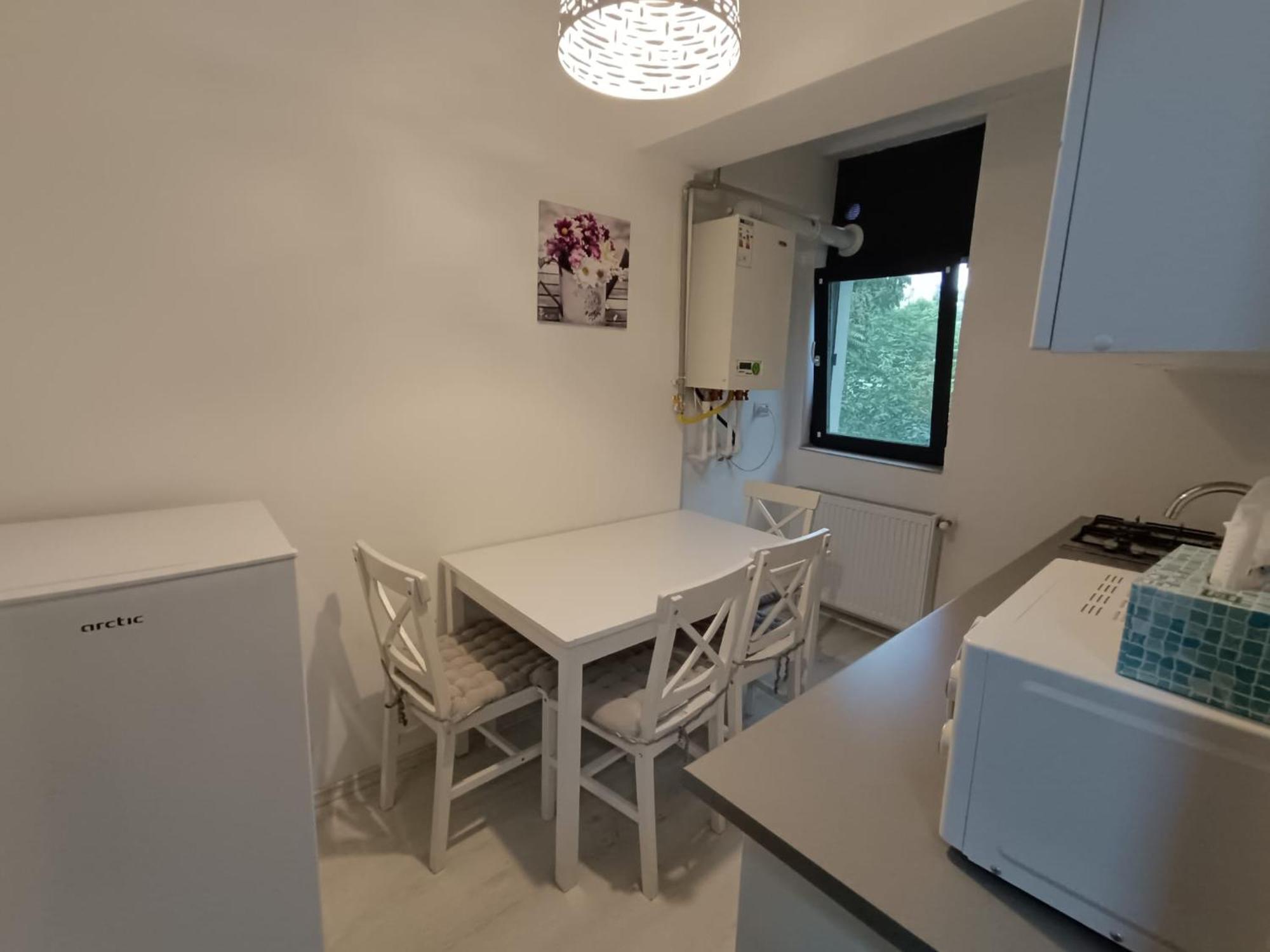 Boutique City Retreats Apartments Iasi Bagian luar foto