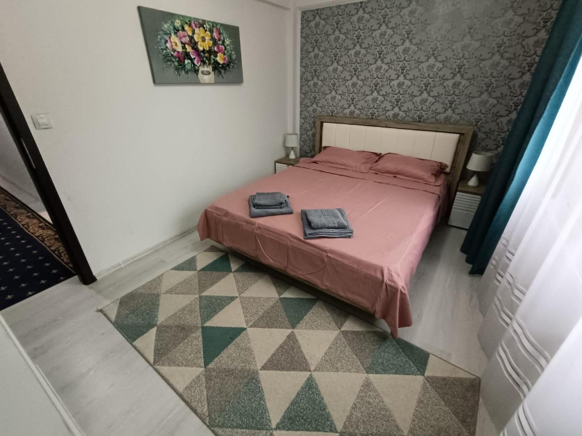 Boutique City Retreats Apartments Iasi Bagian luar foto
